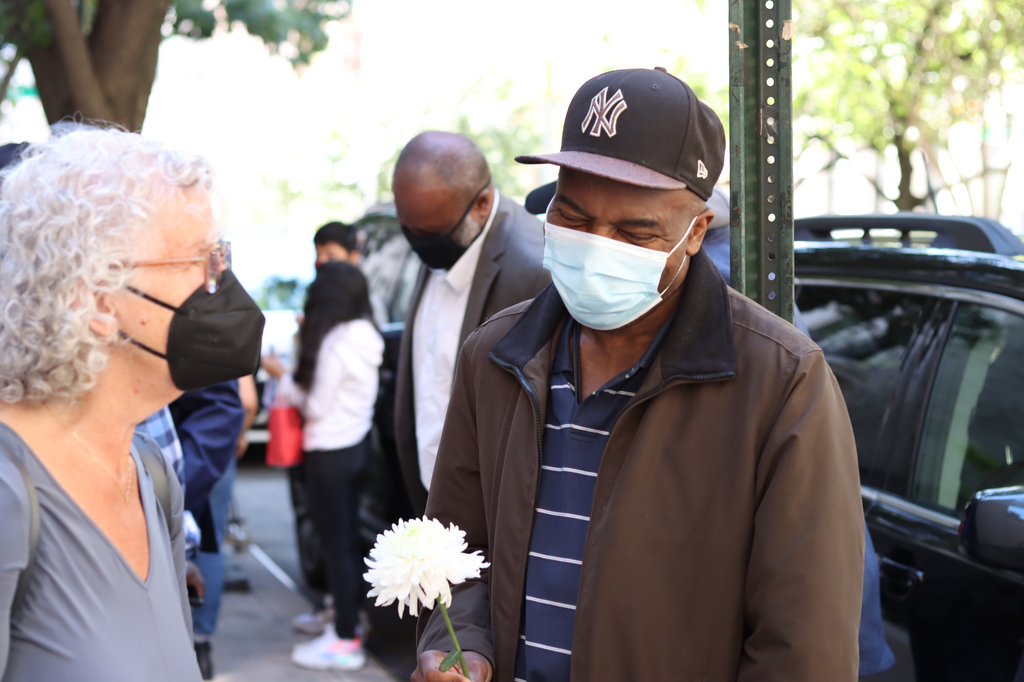 Liturgia em Nova Iorque em memória dos sem-abrigo que morreram devido à dureza da vida nas ruas